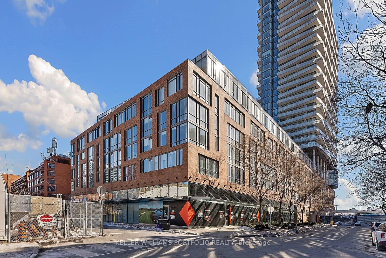 #404 - 3 Market Street