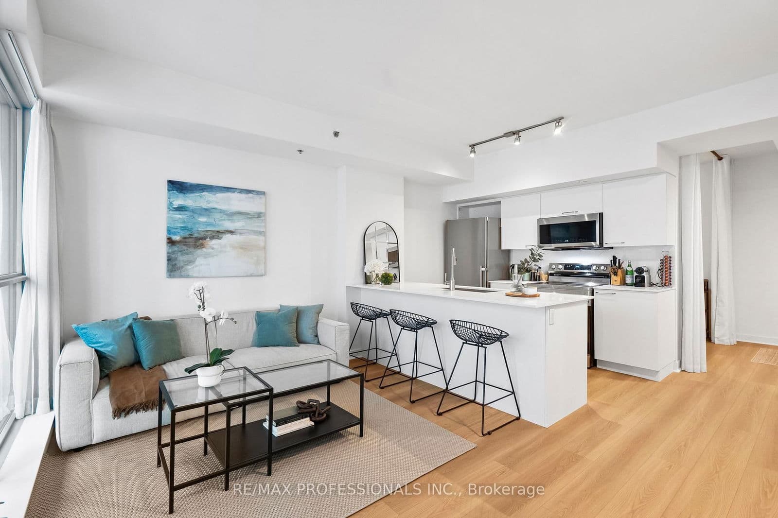 375 King Street W, Unit 1505