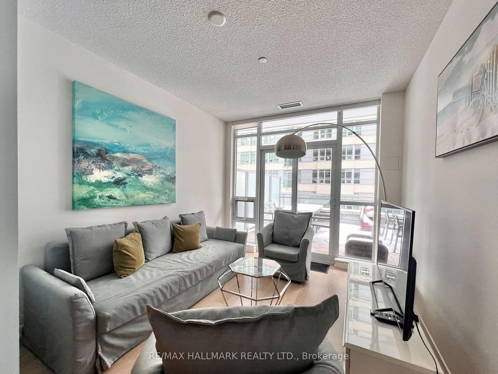 89 Dunfield Avenue, Unit 408