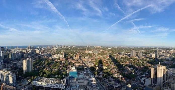 #PH101 - 426 University Avenue