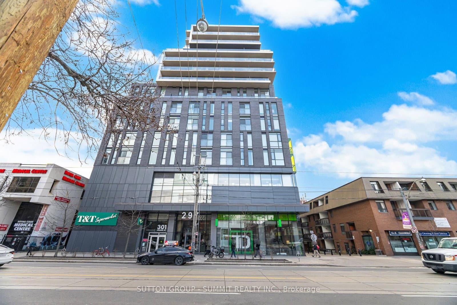 297 College Street, Unit 506