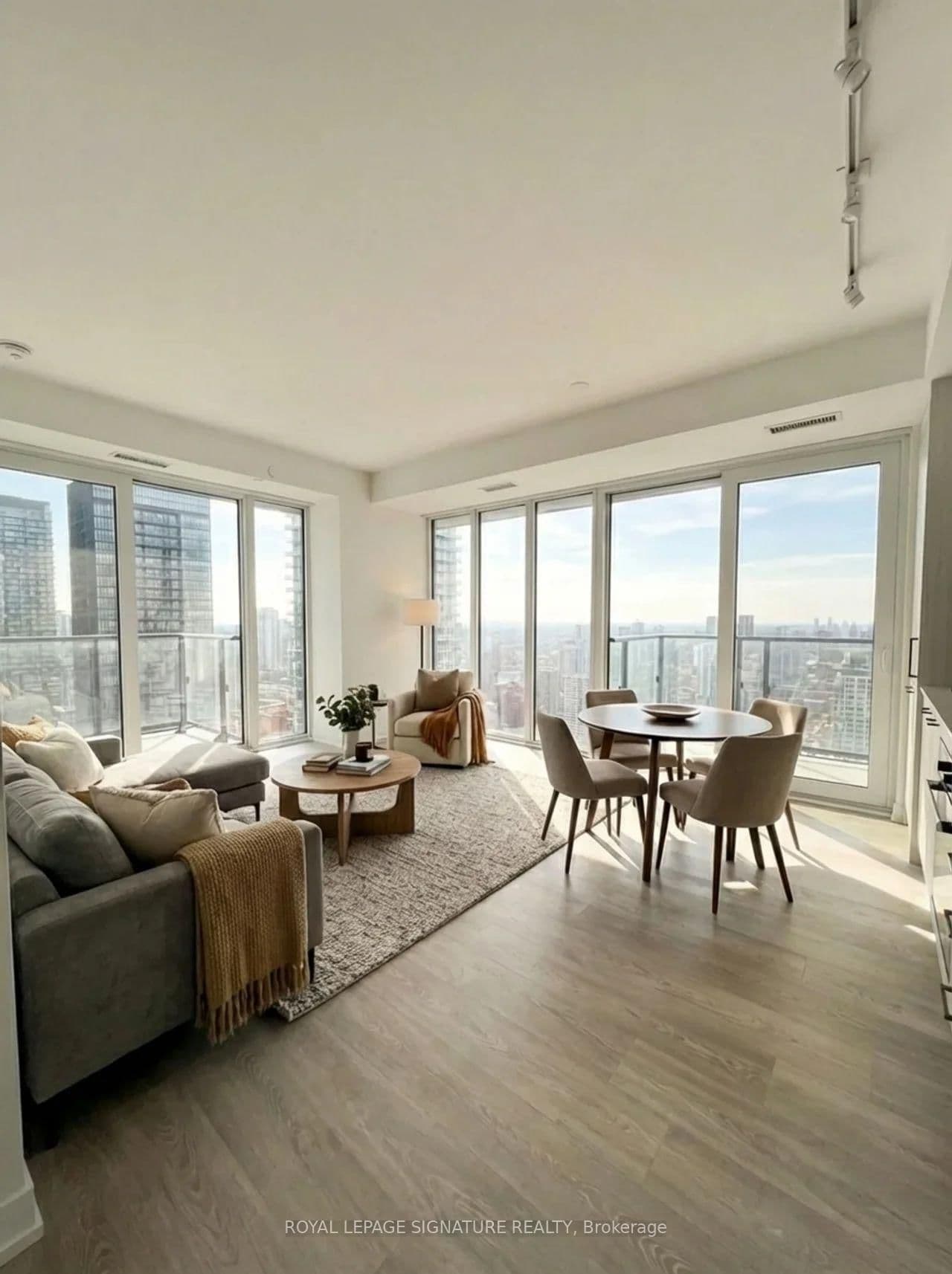 #4009 - 634 Church Street