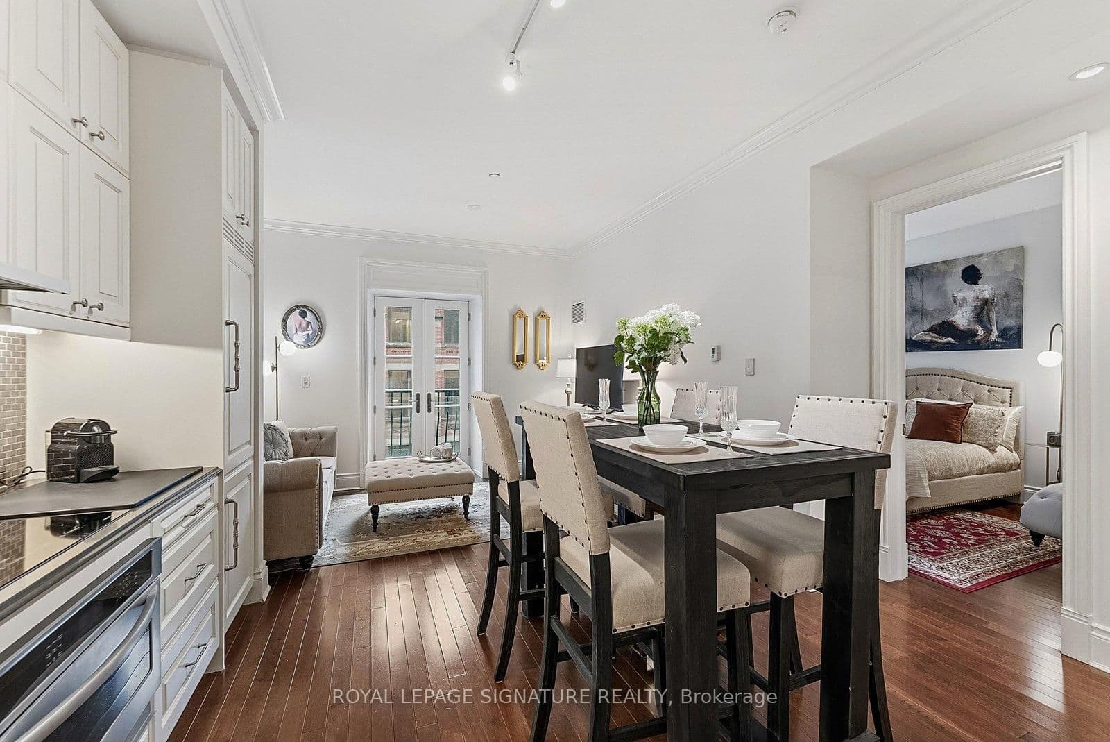 #339 - 22 Leader Lane