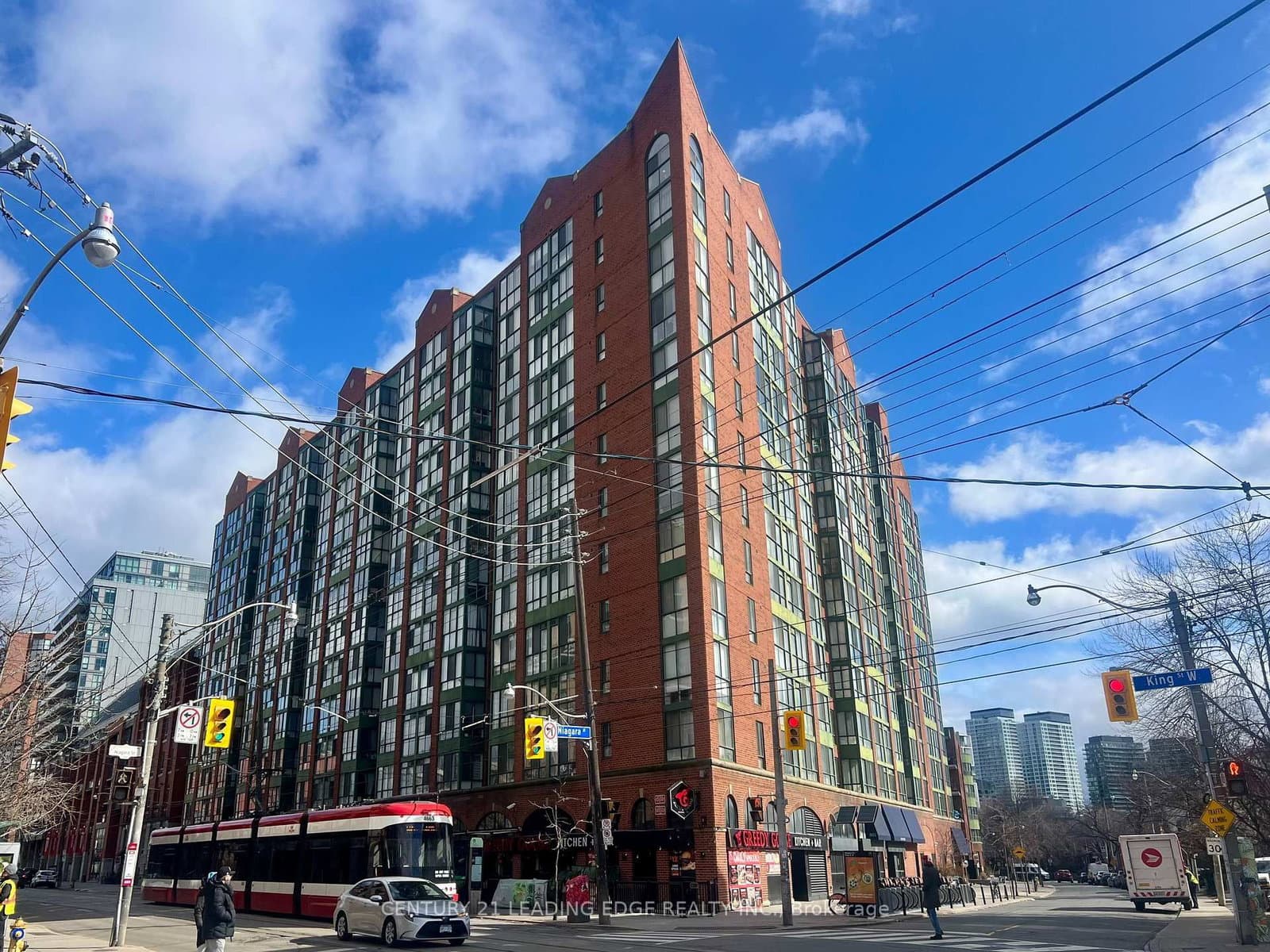 #903 - 801 King Street W