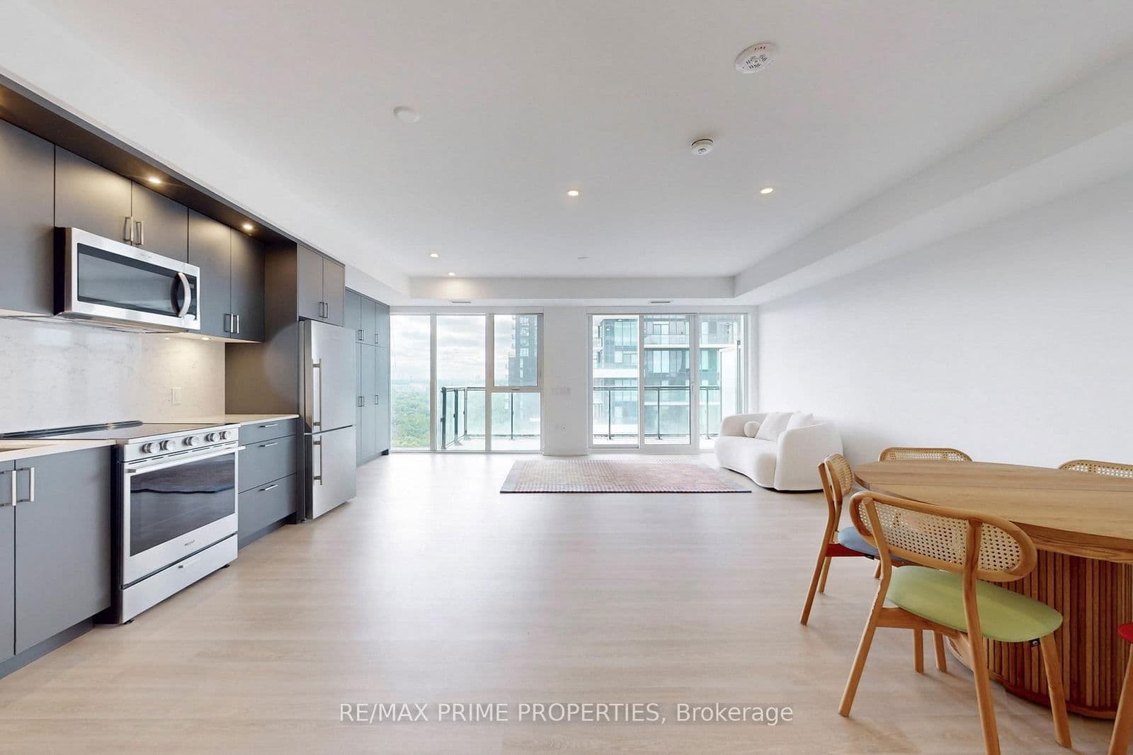 #2401 - 30 Inn On The Park Drive