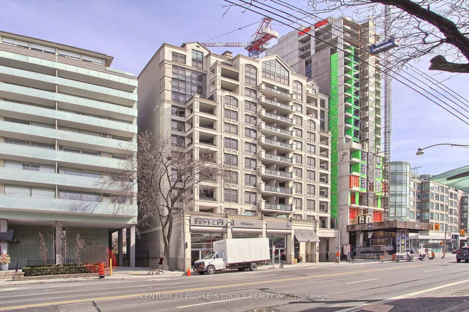 #706 - 99 Avenue Road