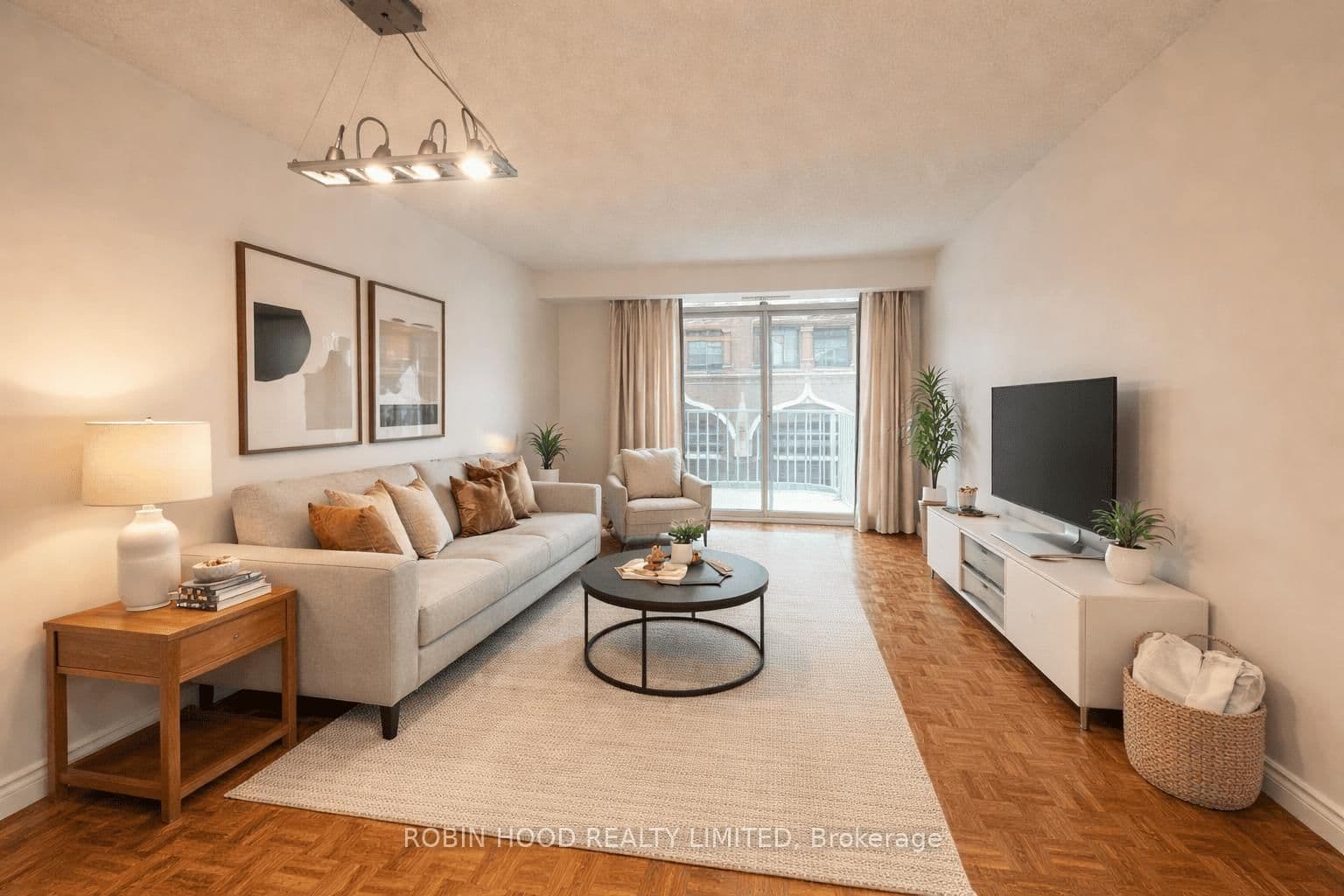 #803 - 105 Victoria Street