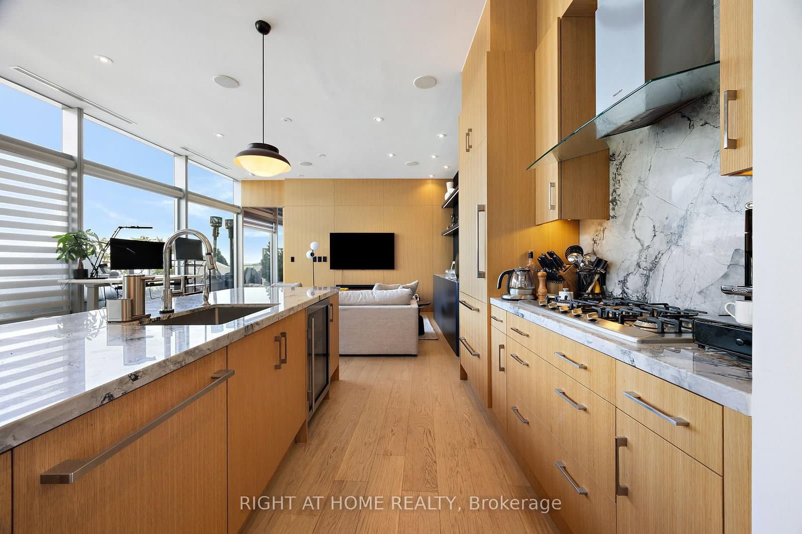 39 Queens Quay E, Unit 1202