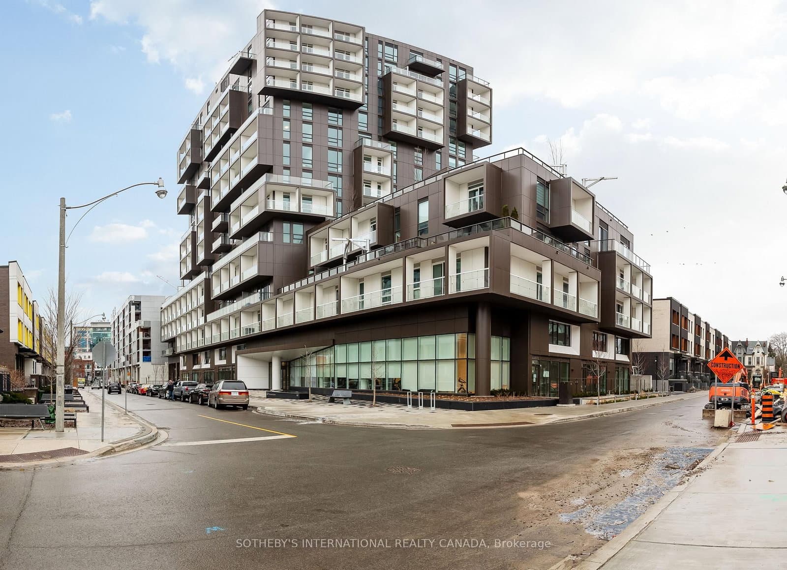 80 Vanauley Street, Unit 819