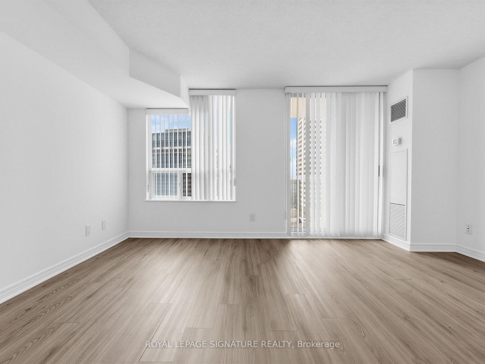 #1801 - 43 Eglinton Avenue E