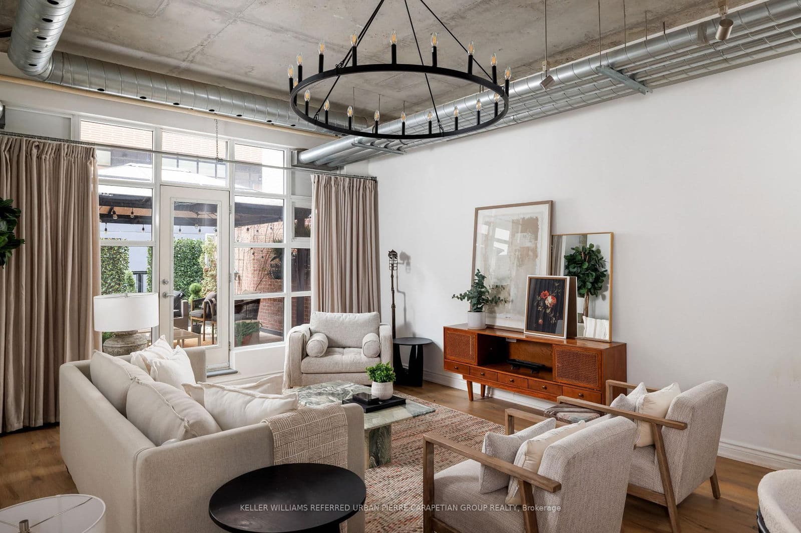 #205 - 261 King Street E