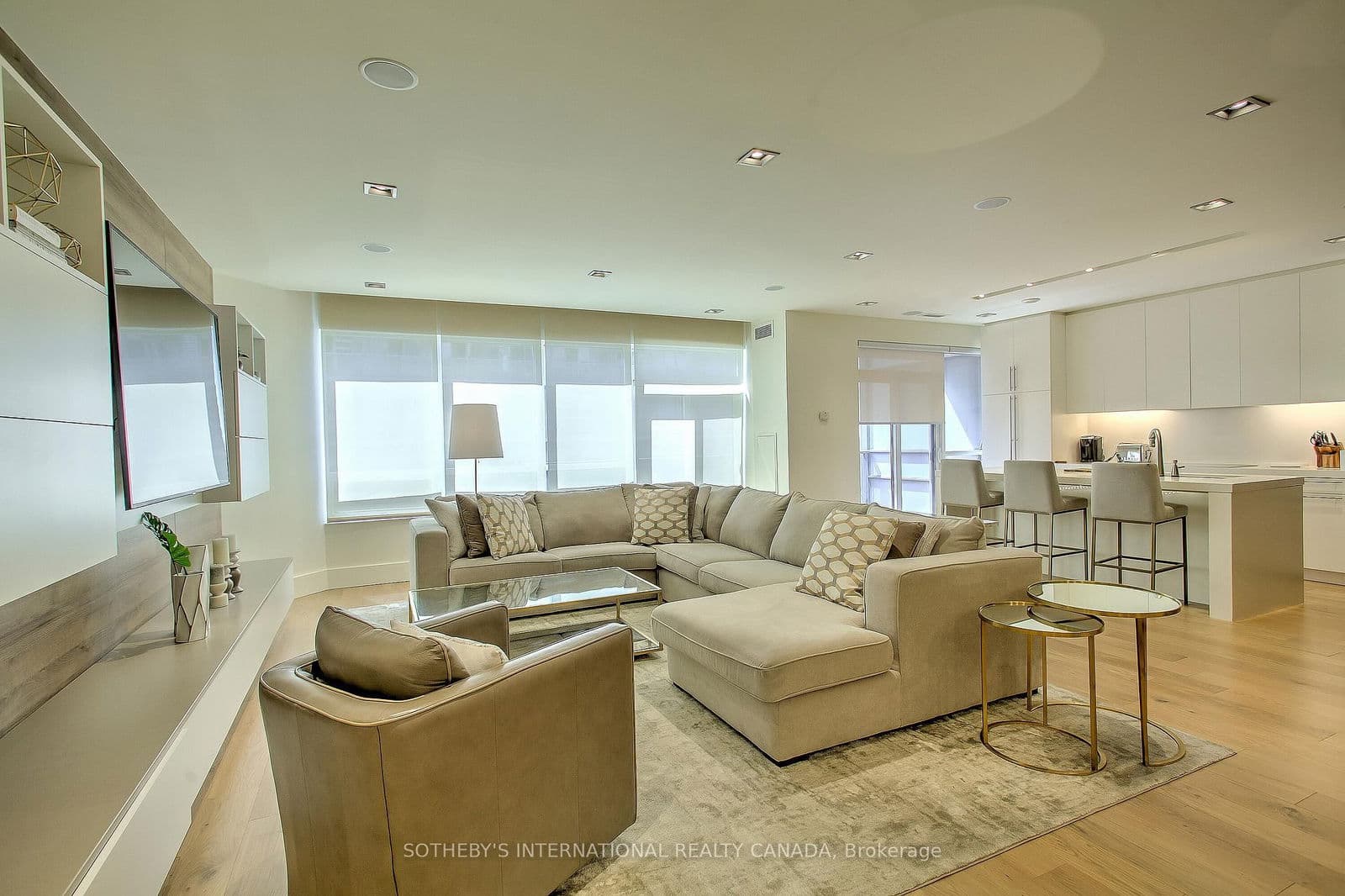 #2101 - 20 Blue Jays Way