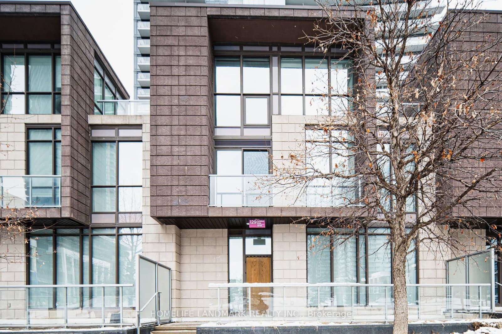 129 Mcmahon Drive, Unit TH03