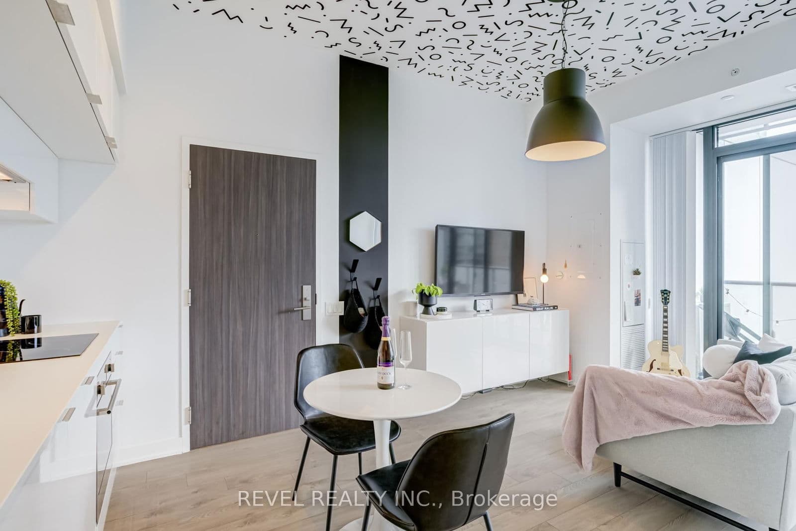 #609 - 185 Roehampton Avenue