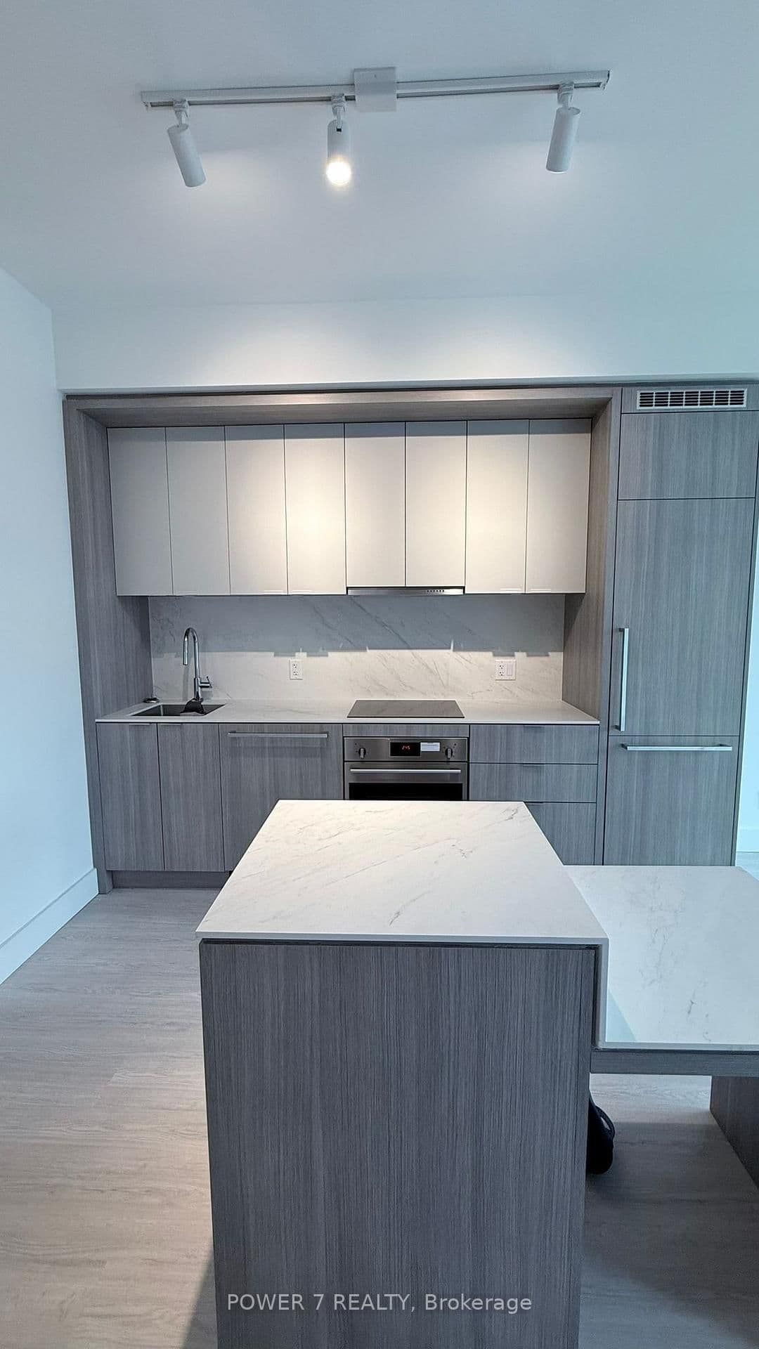 6 Greenbriar Road, Unit 222