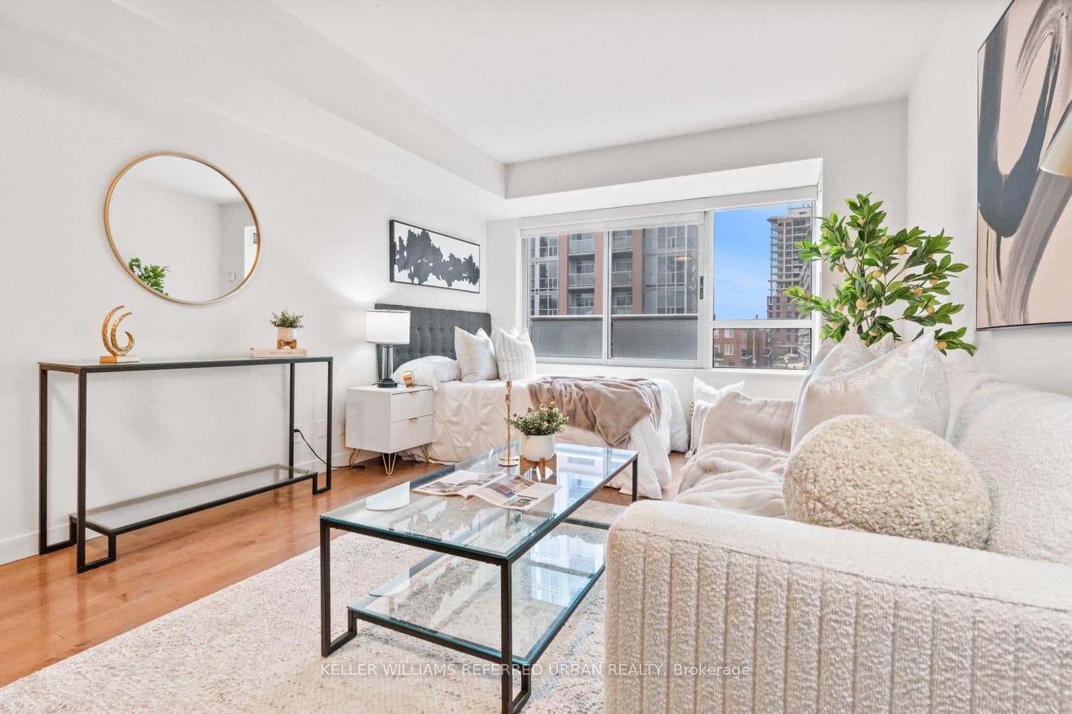 #341 - 1005 King Street W