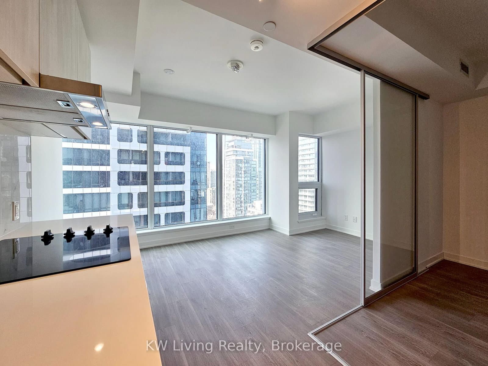 8 Wellesley Street W, Unit 3306