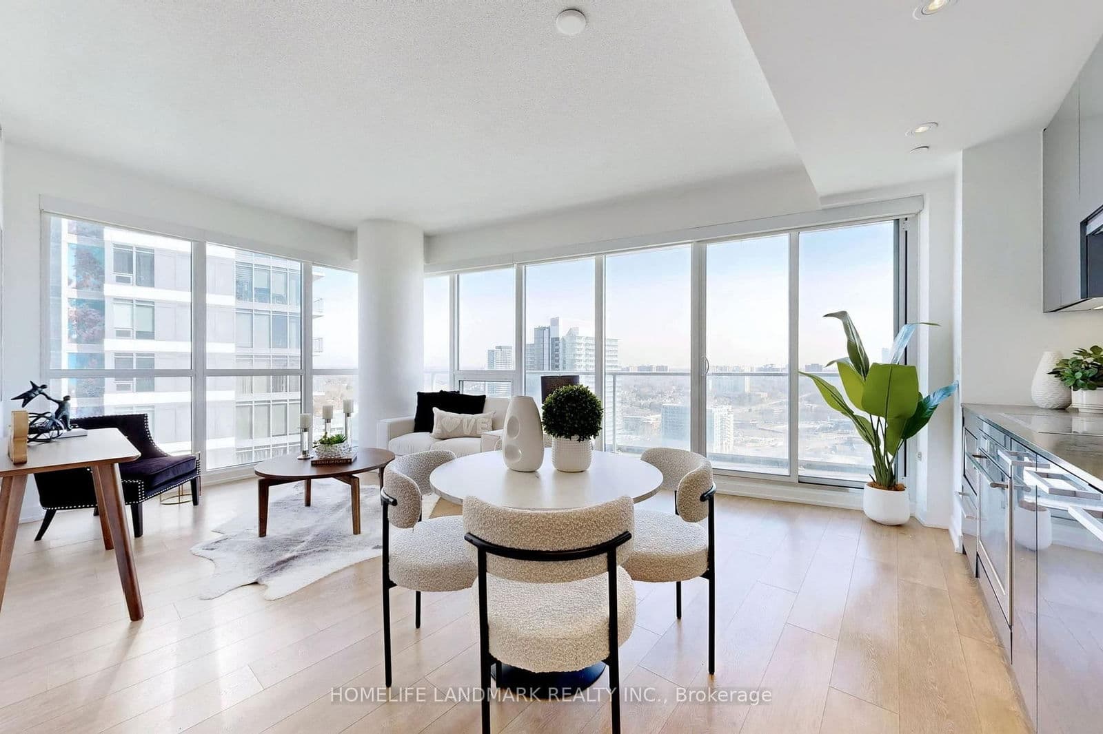 #2209 - 117 Mcmahon Drive