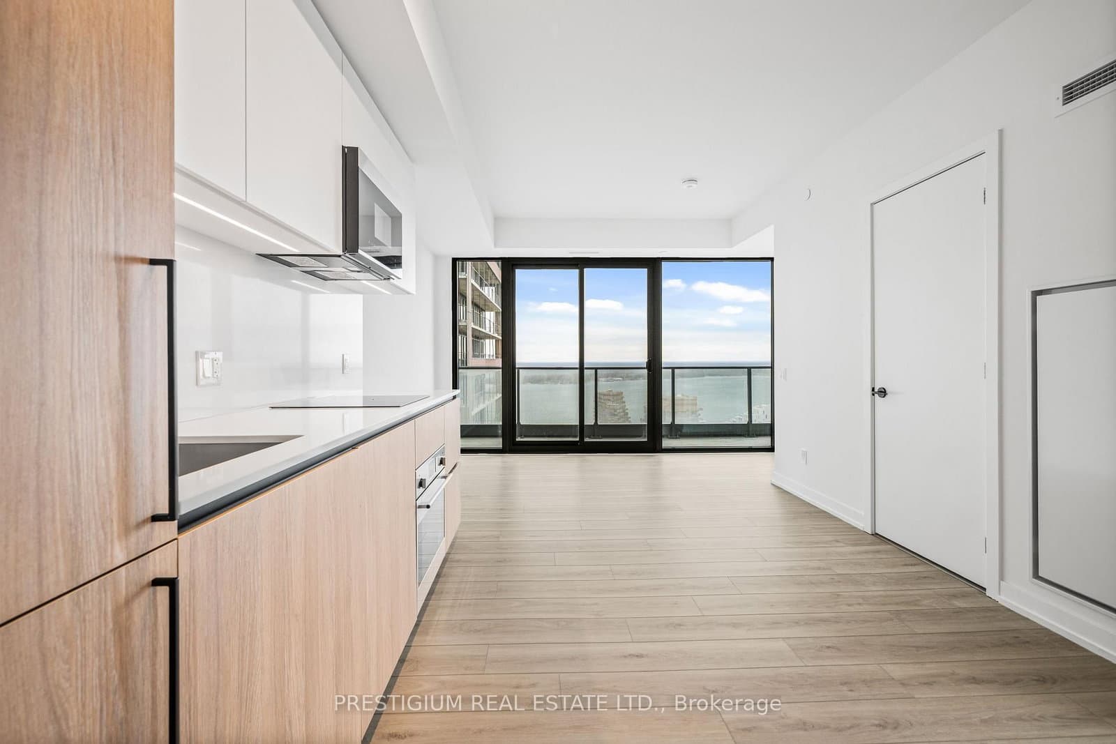 35 parliament Street, Unit 2904