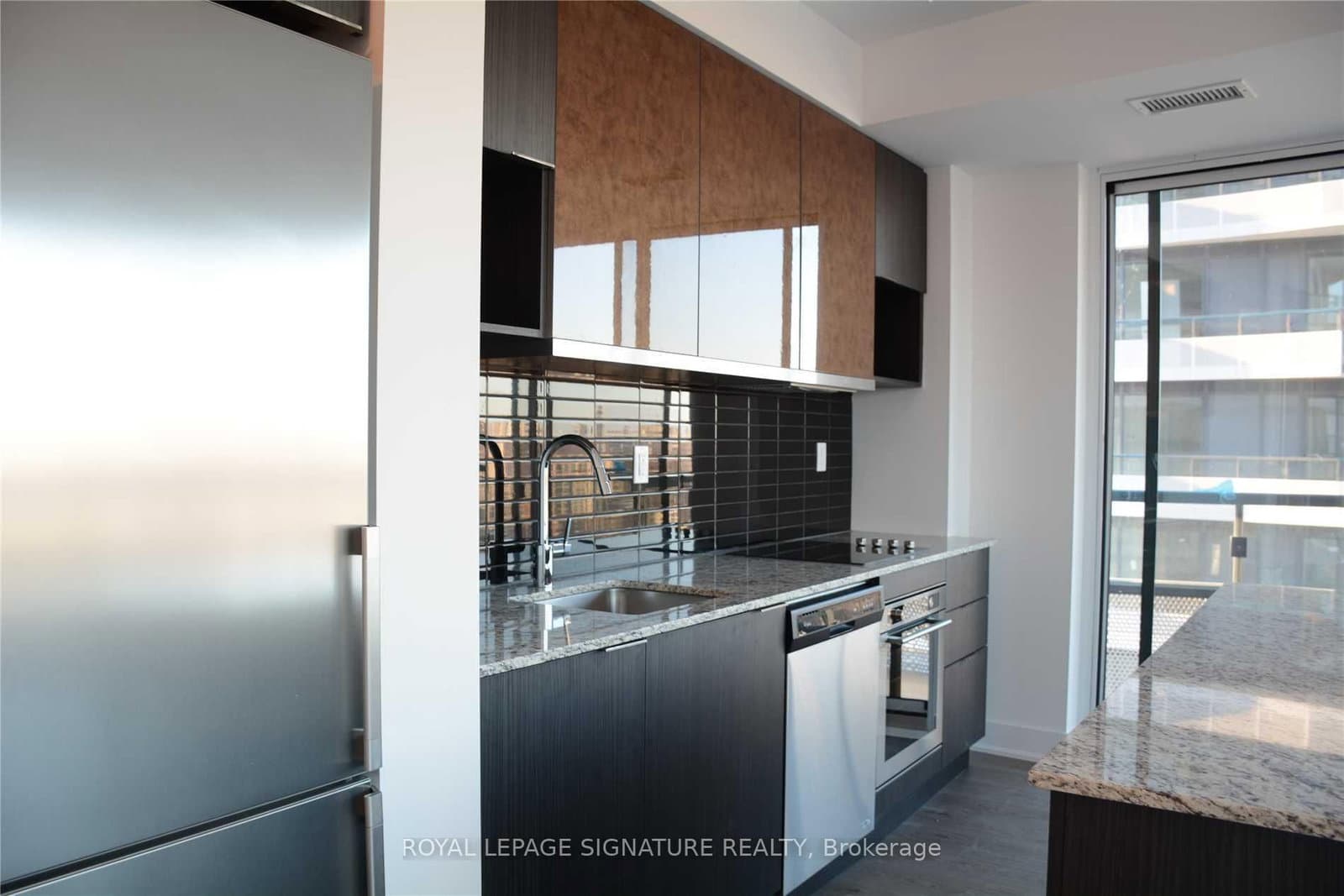 99 The Donway W, Unit 909