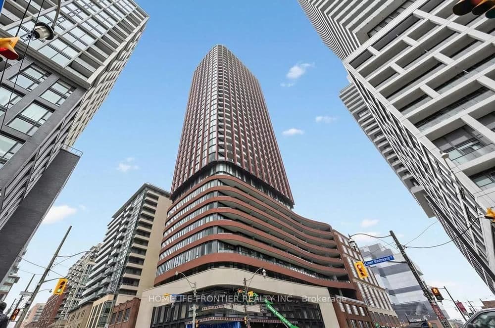 #4101 - 180 Front Street E