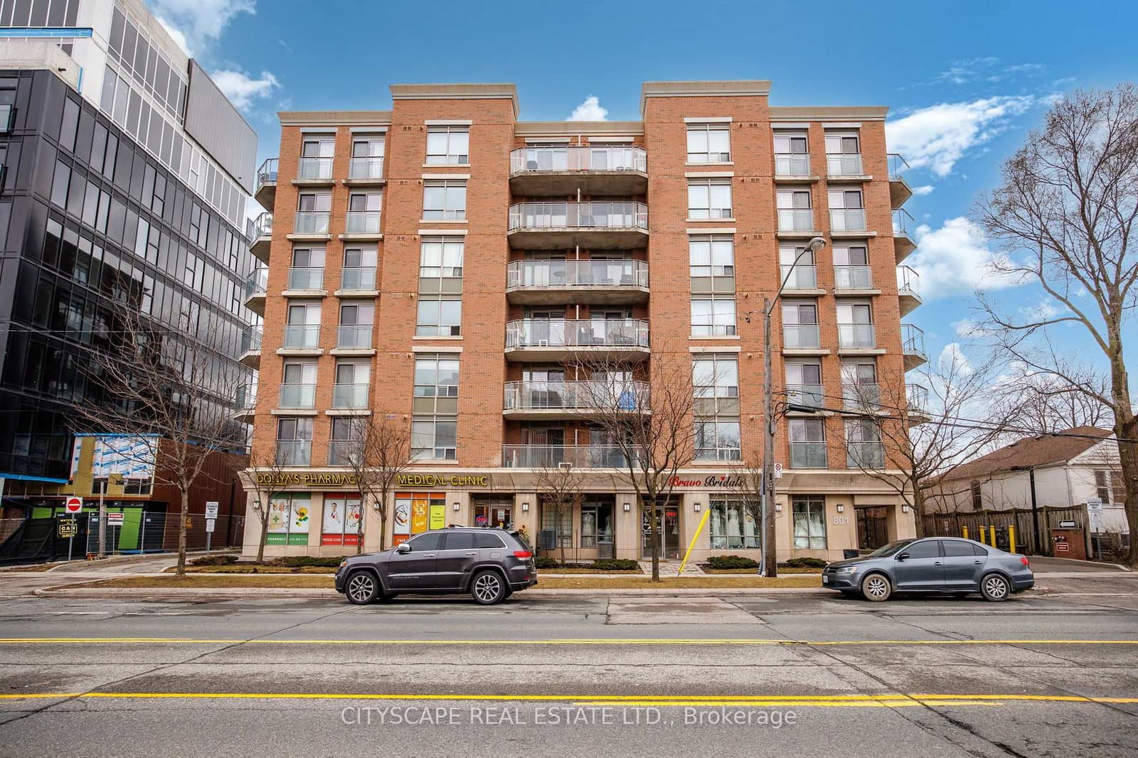 #212 - 801 Sheppard Avenue