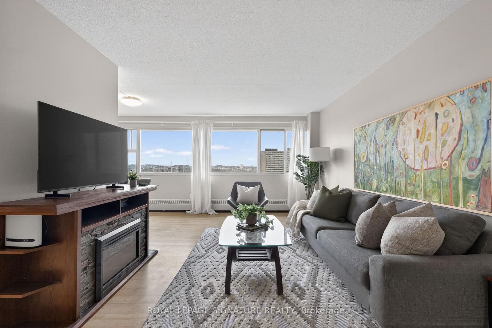 #1202 - 725 Don Mills Road