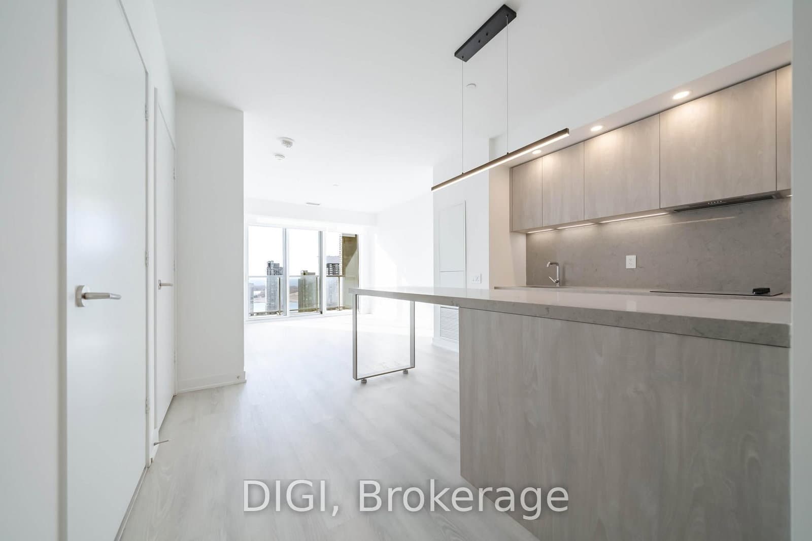 #3304 - 57 Spadina Avenue