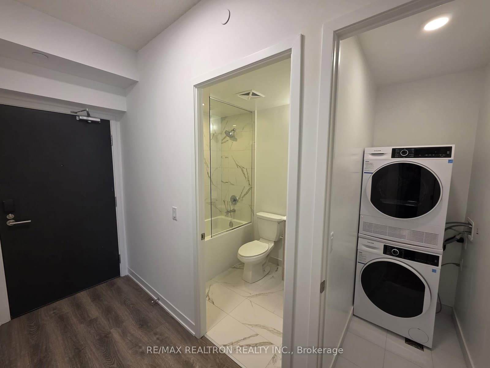 180 Front Street E, Unit 4309