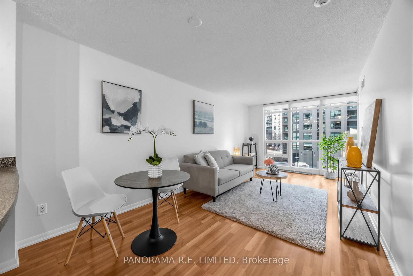 #306 - 231 Fort York Boulevard