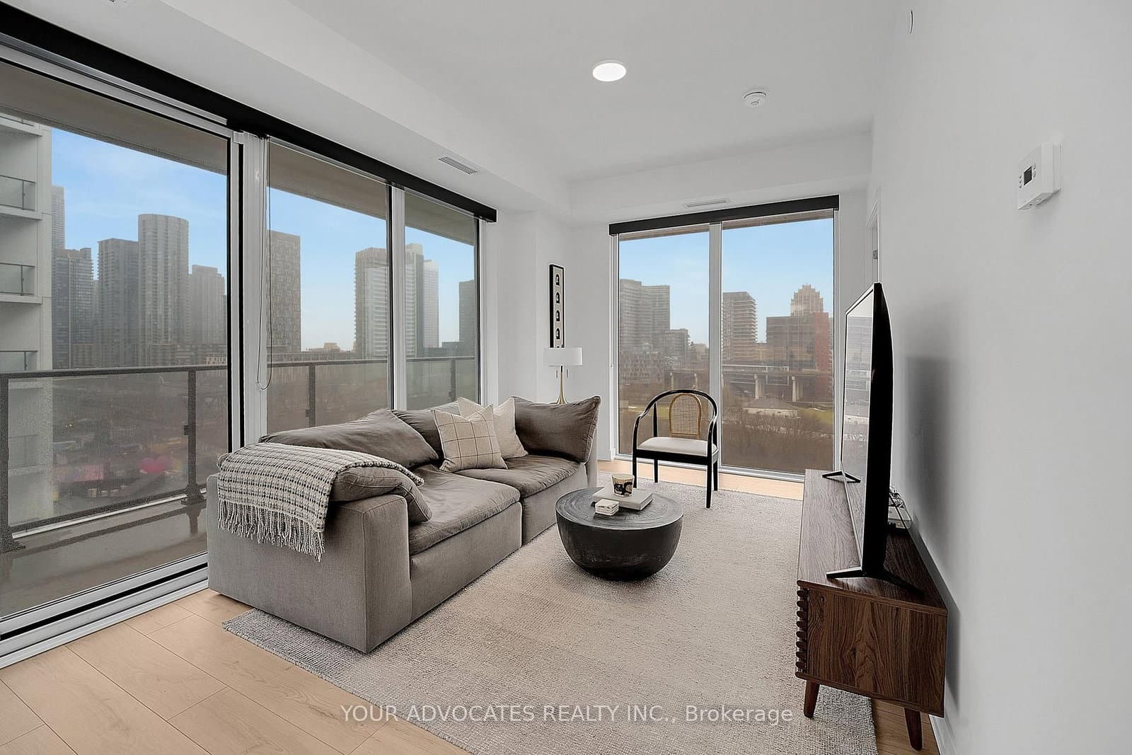 9 Tecumseth Street, Unit 902