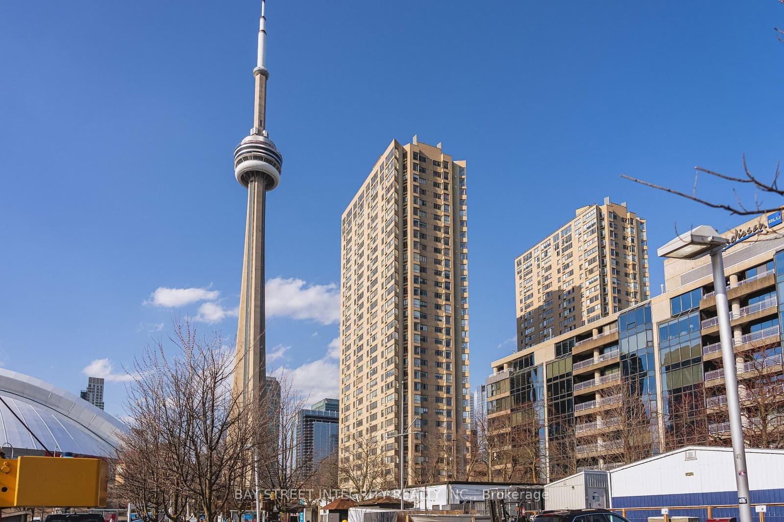 #1107 - 270 Queens Quay W