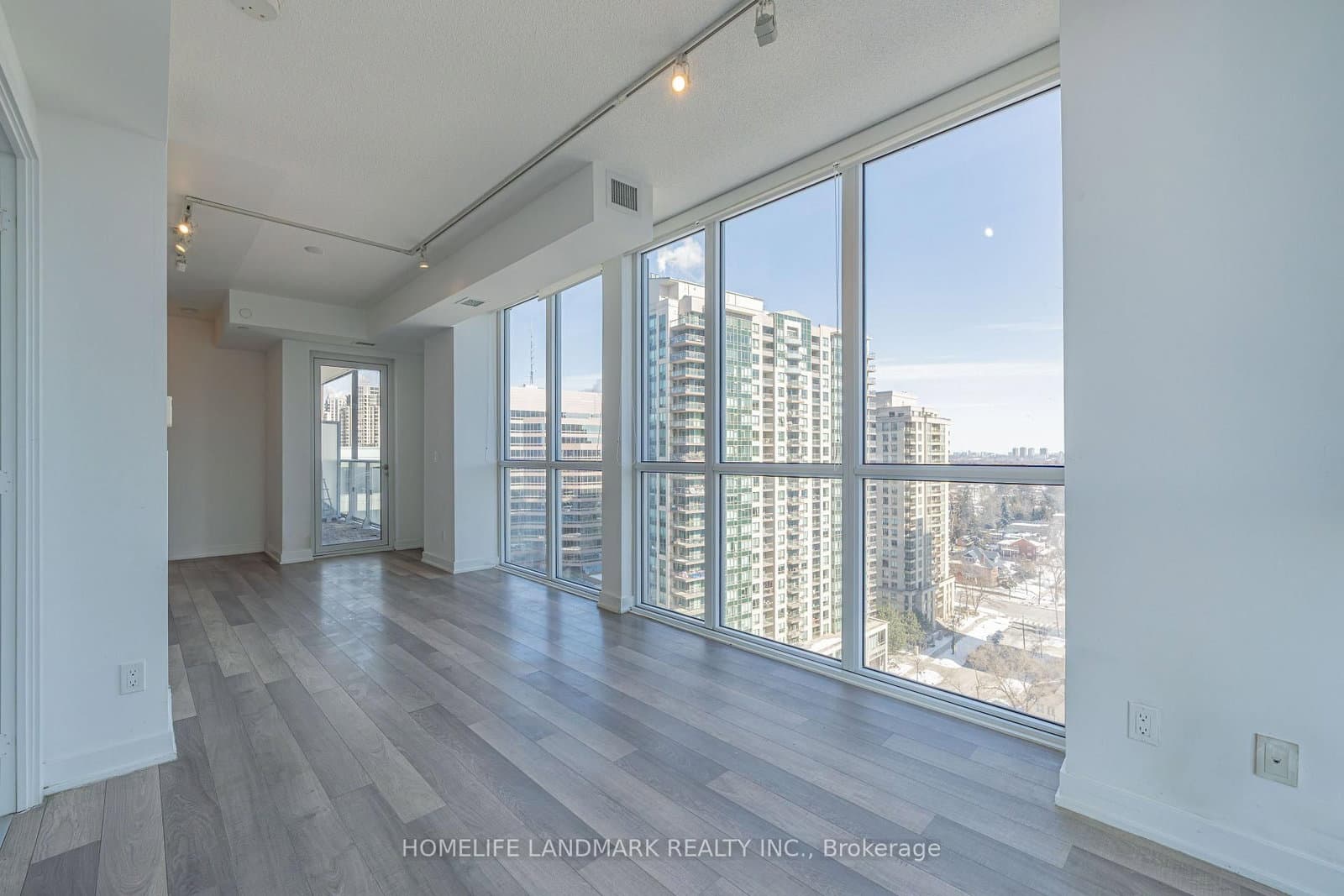 #1207 - 5180 Yonge Street