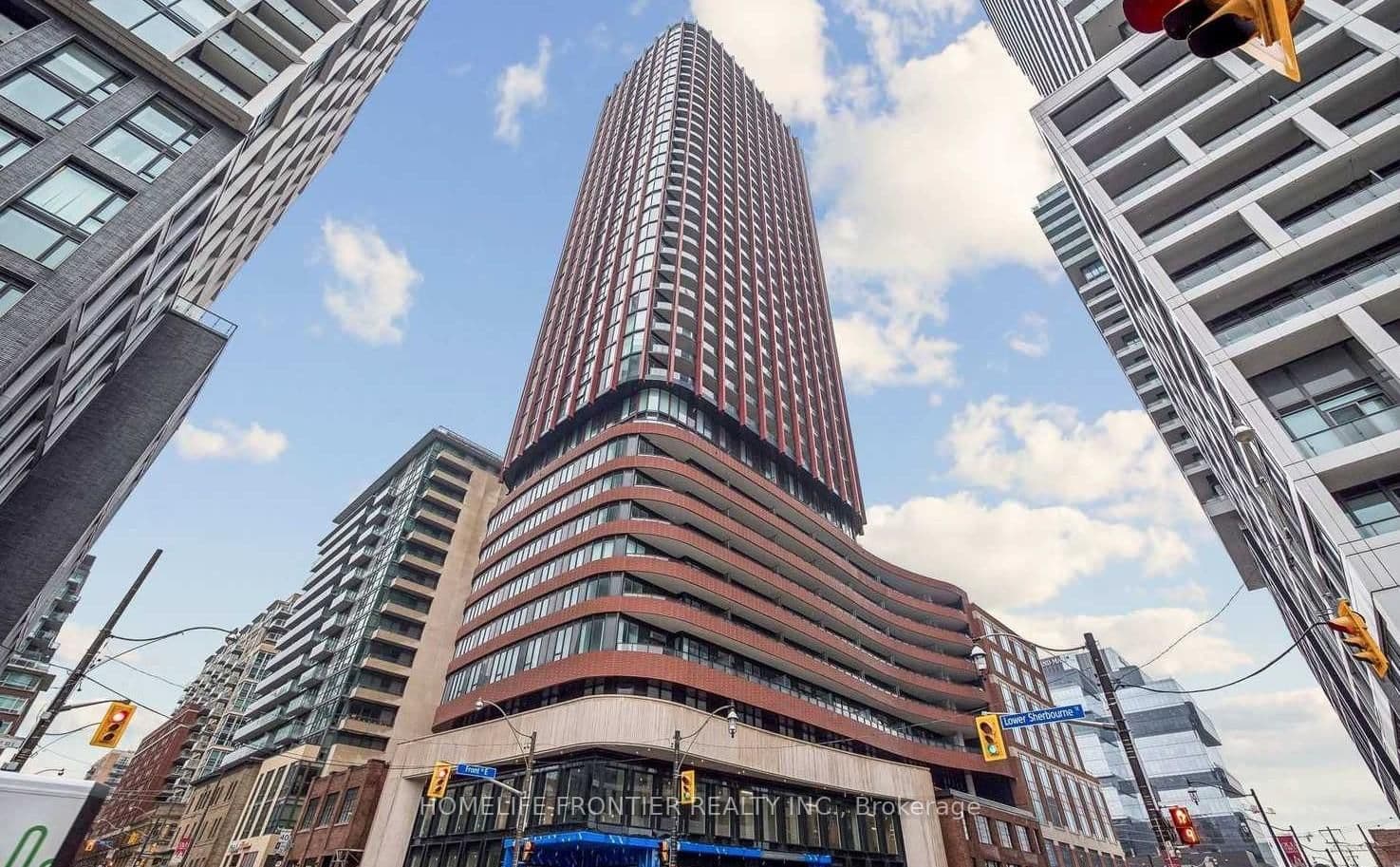 #4212 - 180 Front Street E