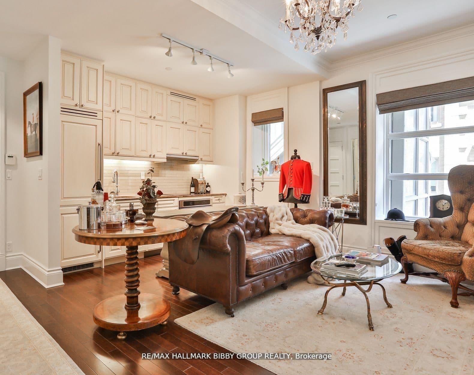 #520 - 22 Leader Lane