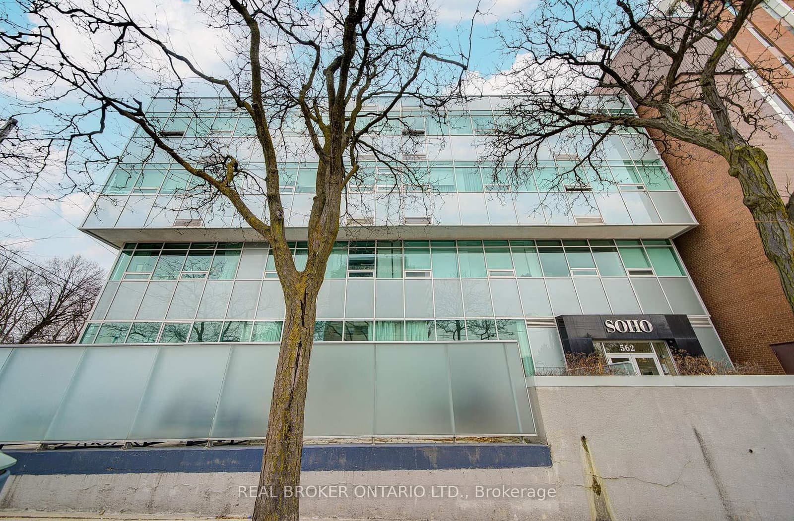 #406 - 562 Eglinton Avenue E