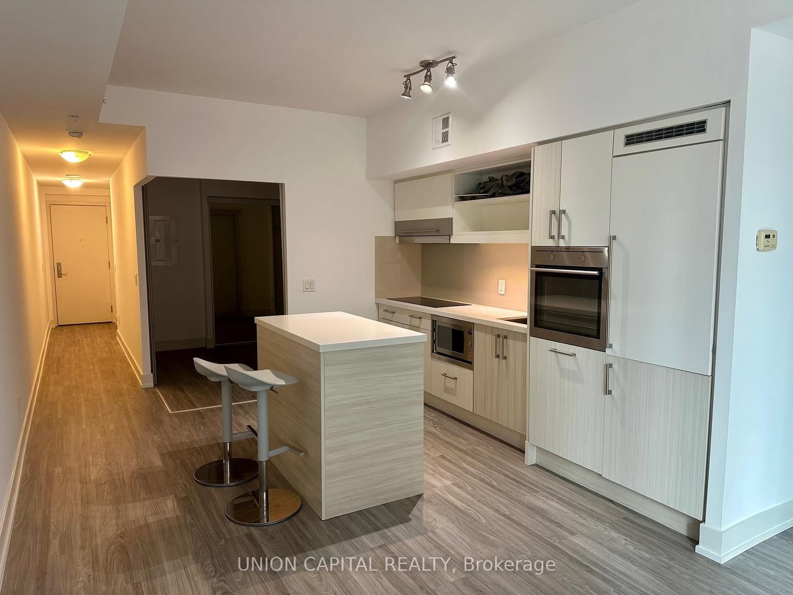 #501 - 39 Sherbourne Street