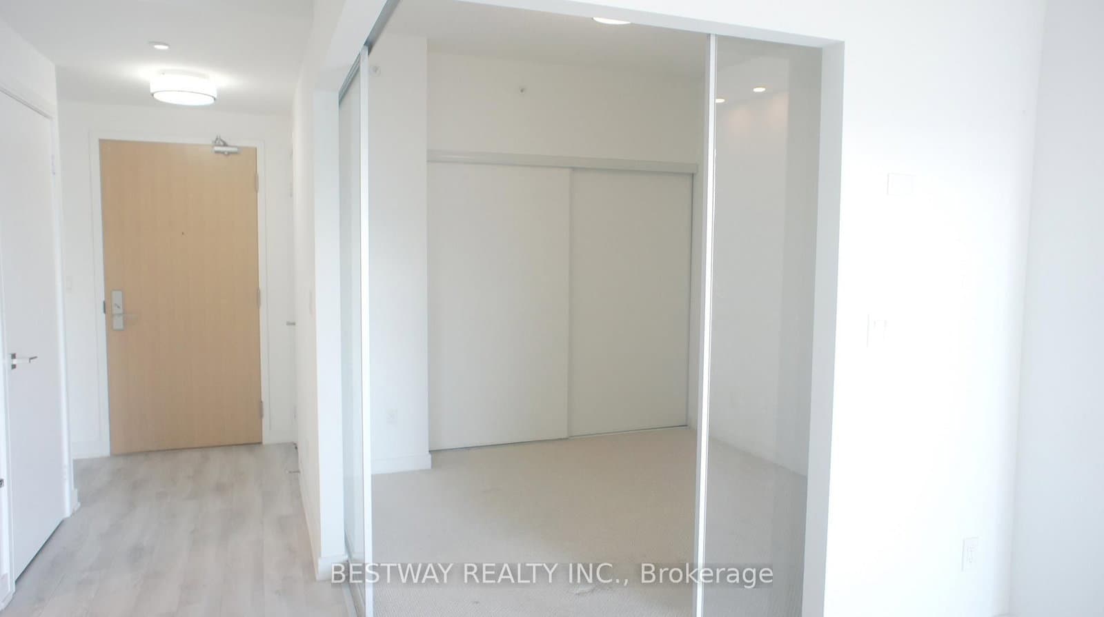 621 Sheppard Avenue E, Unit 355