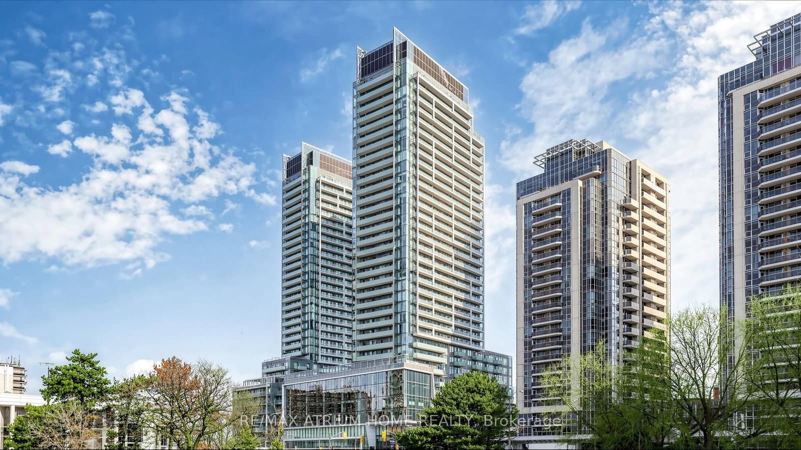 8 Olympic Garden Drive, Unit S3202