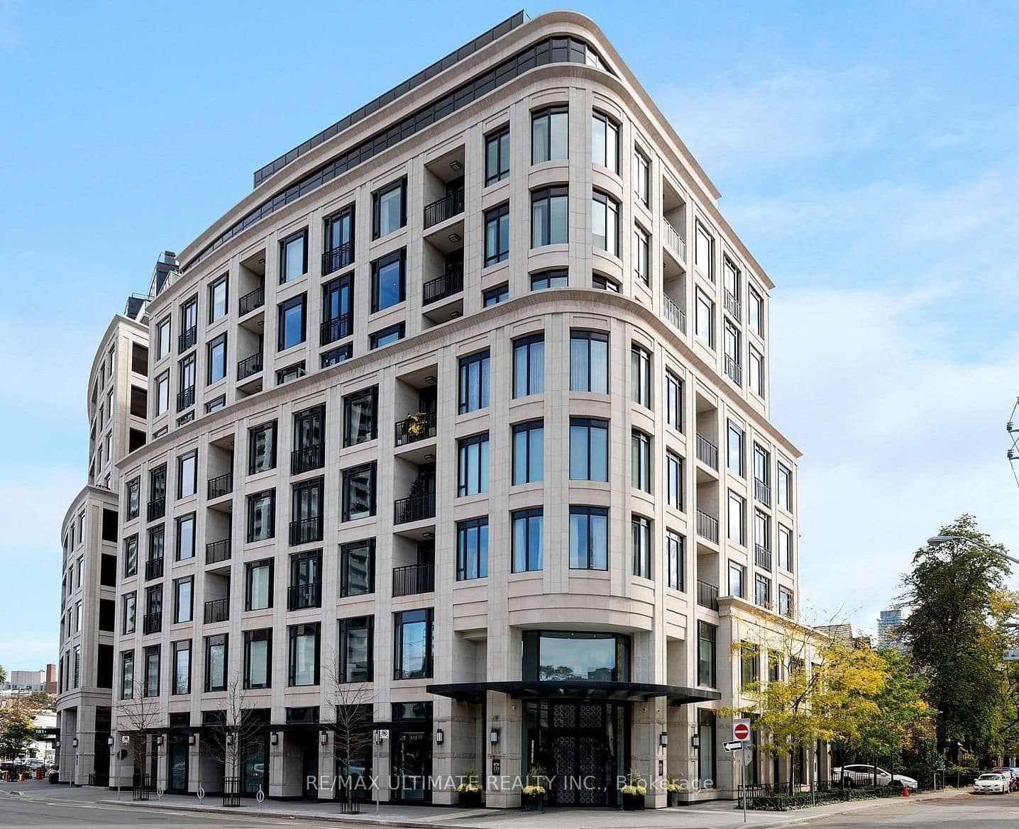 #501 - 133 Hazelton Avenue