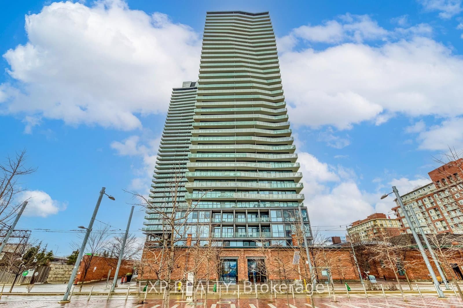 390 Cherry Street, Unit 3205