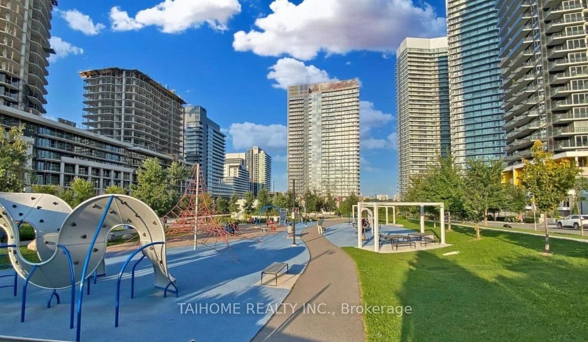 #203 - 27 Mcmahon Drive