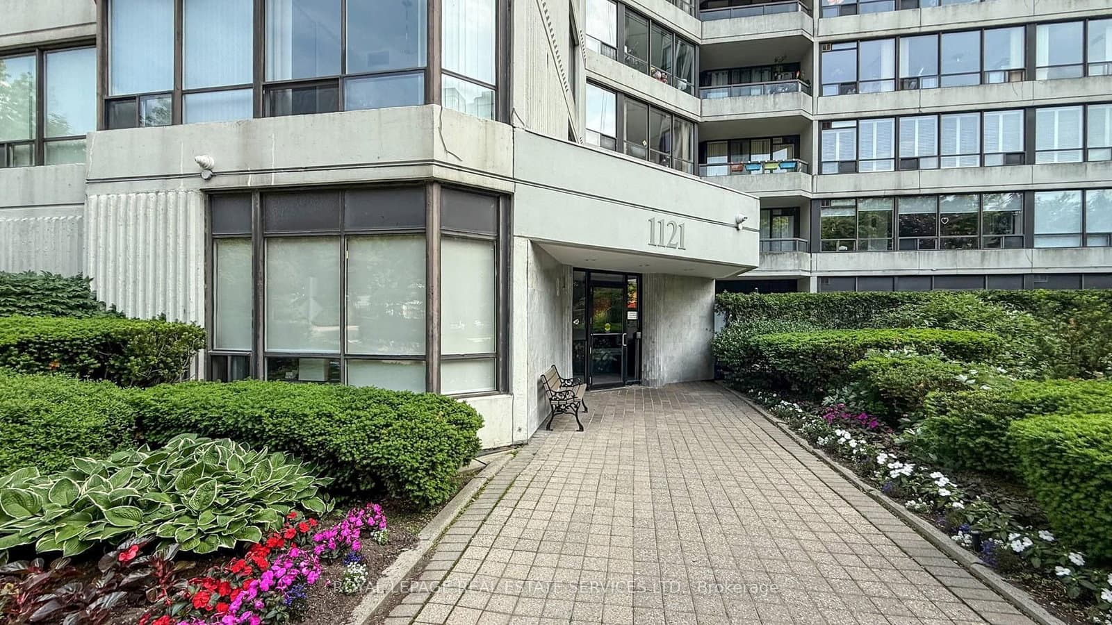 #102 - 1121 Steeles Avenue