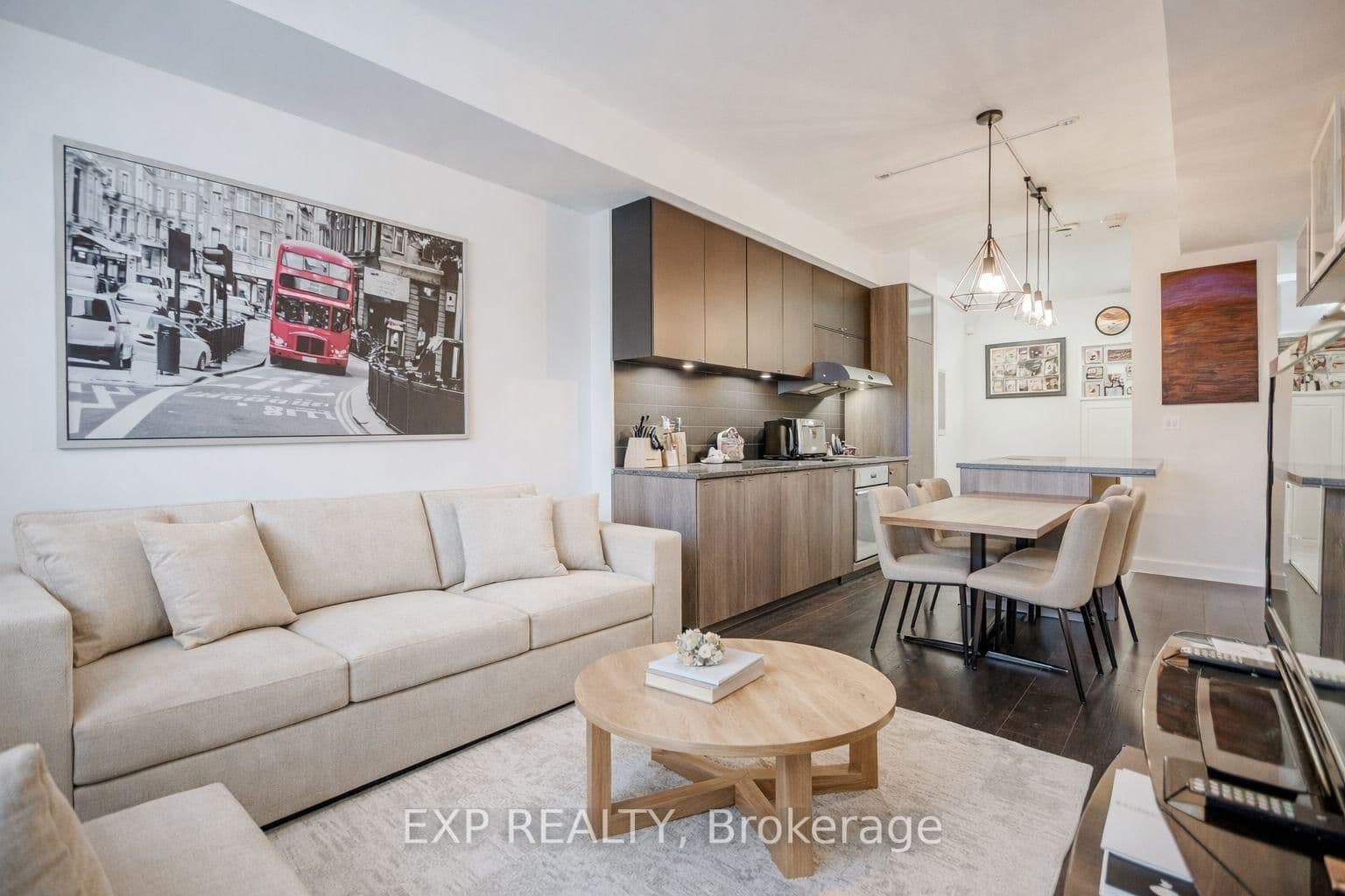 #209 - 223 St Clair Avenue W