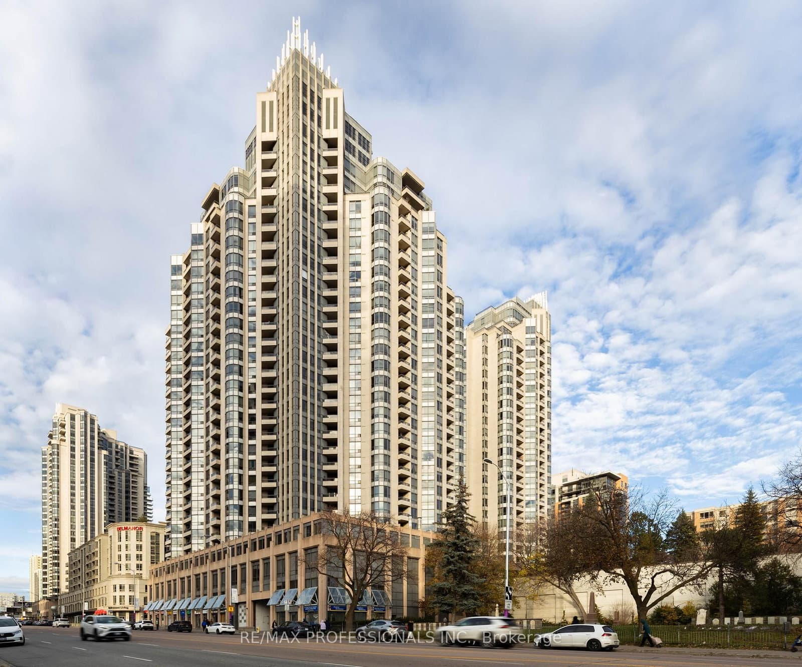 #1403 - 15 Northtown Way