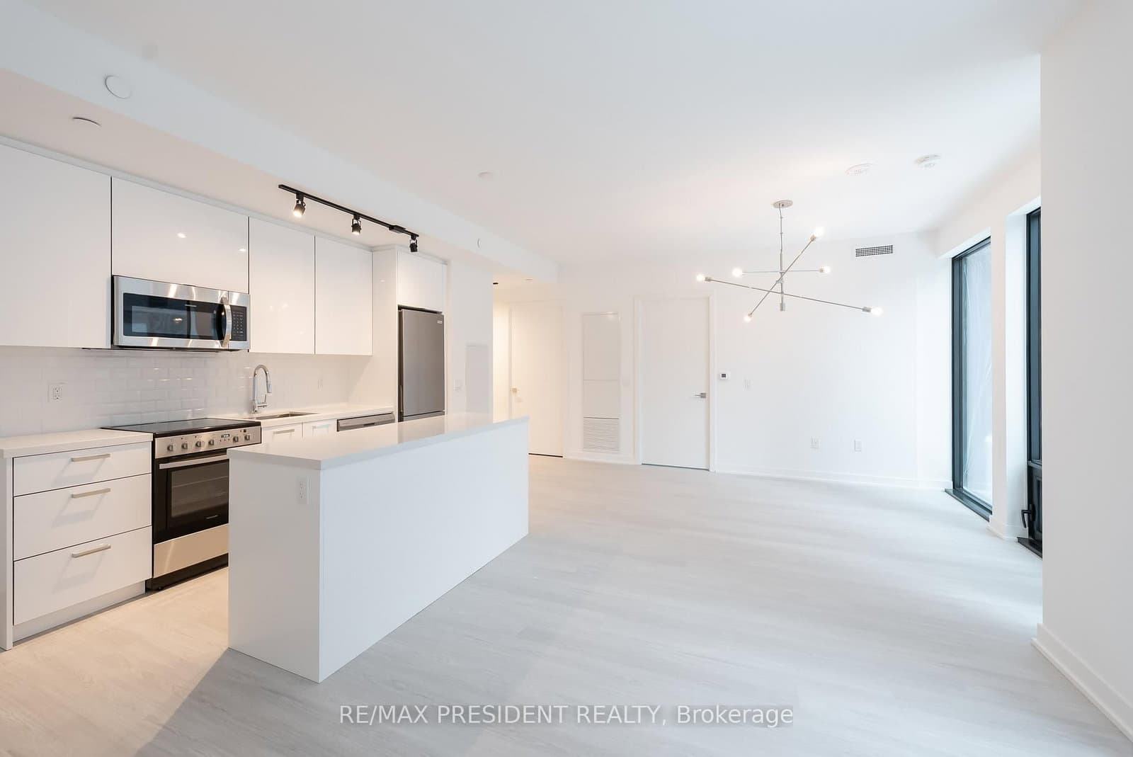 284 King Street, Unit 302