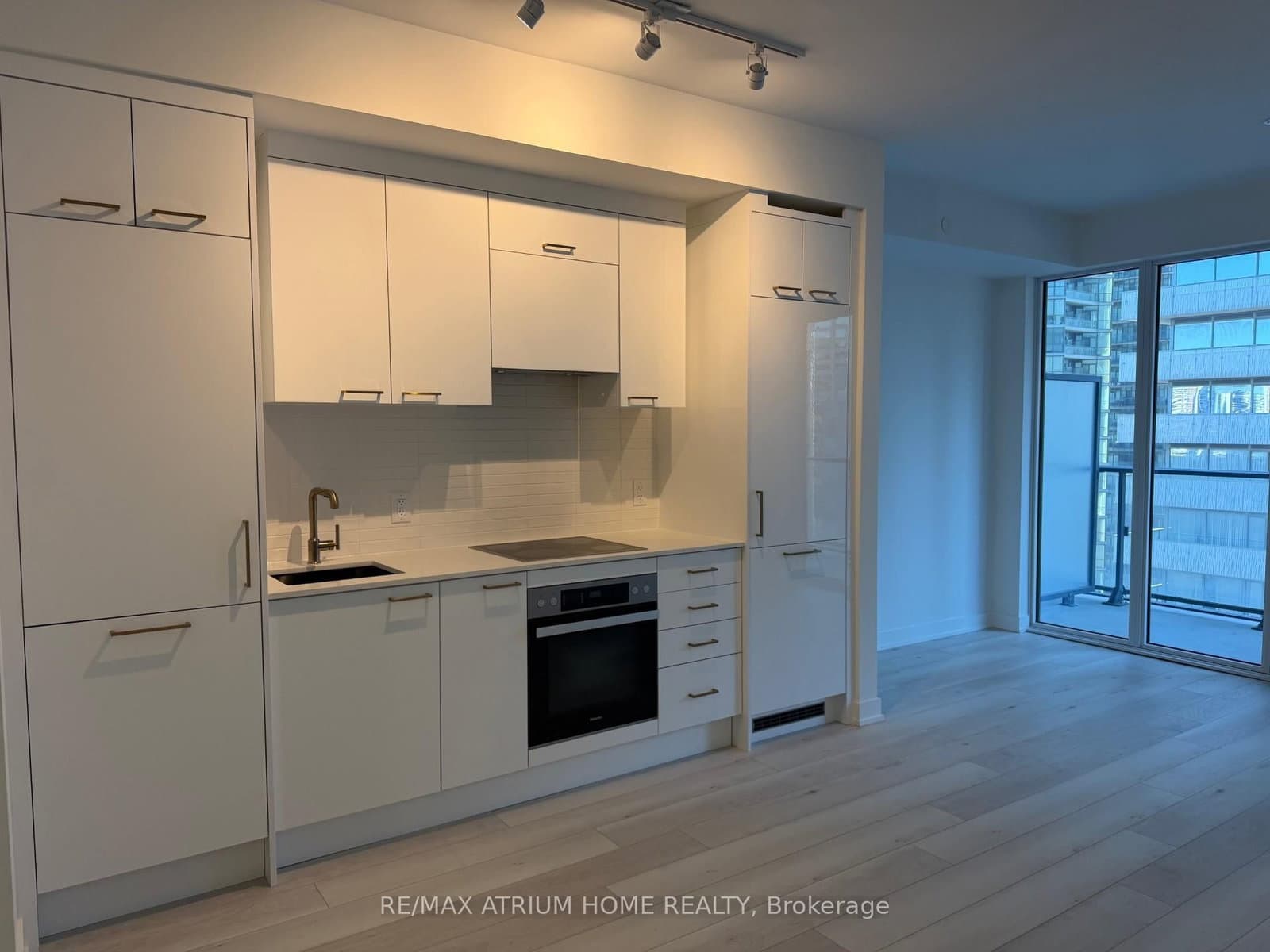 #1701 - 634 Church Street