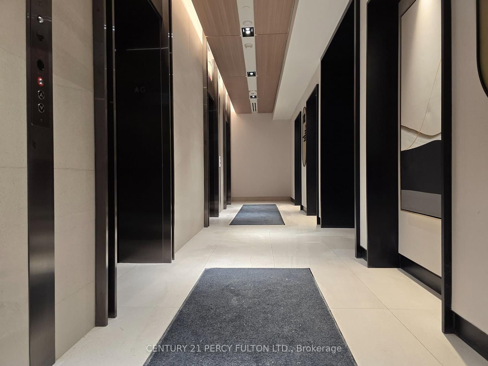 127 Broadway Avenue, Unit 3510