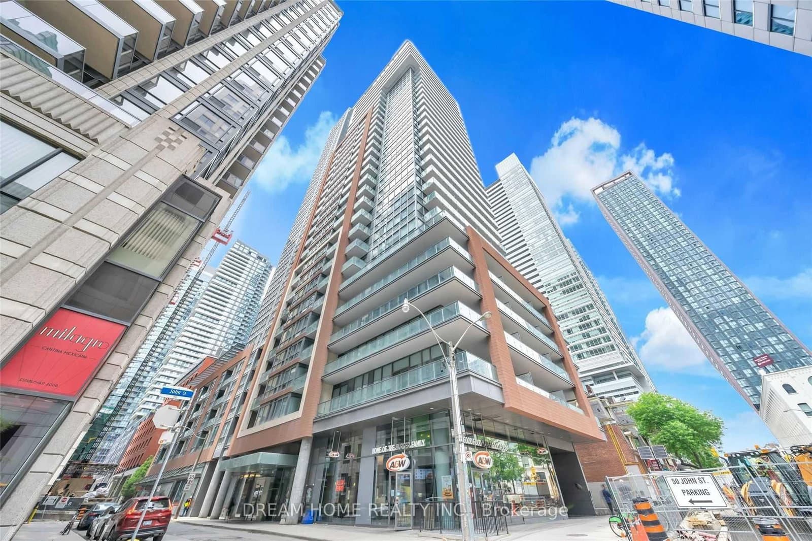 8 Mercer Street, Unit #322