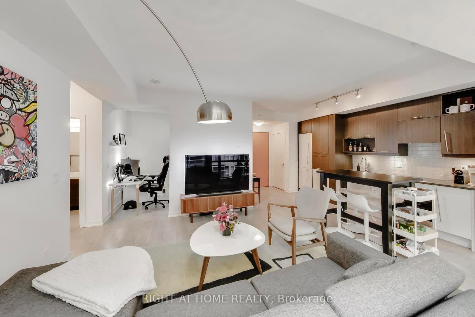 #416 - 30 Nelson Street